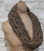 Soft & Snuggly Crochet Cowl - Thick Wool for Winter!