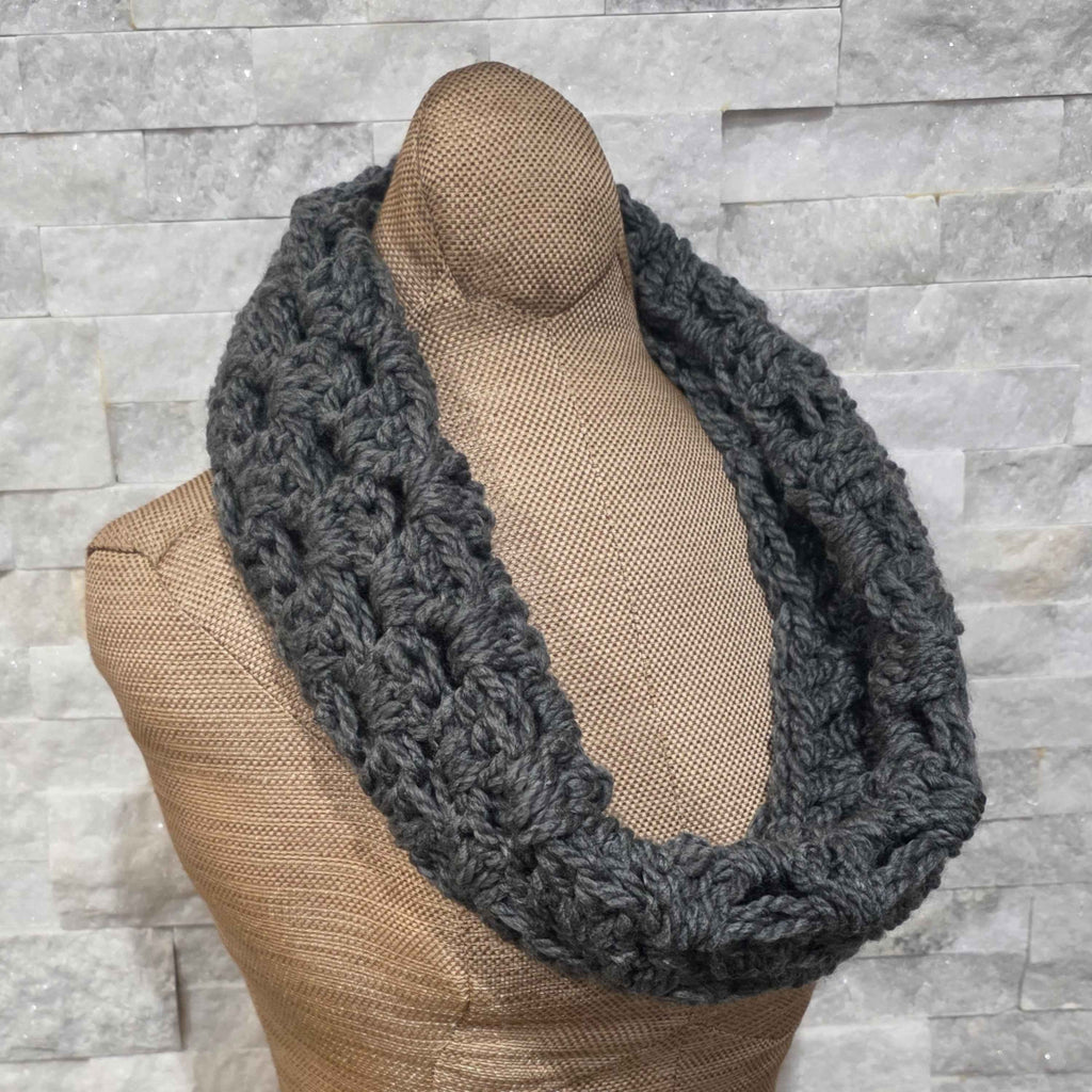 Soft & Snuggly Crochet Cowl - Thick Wool for Winter!