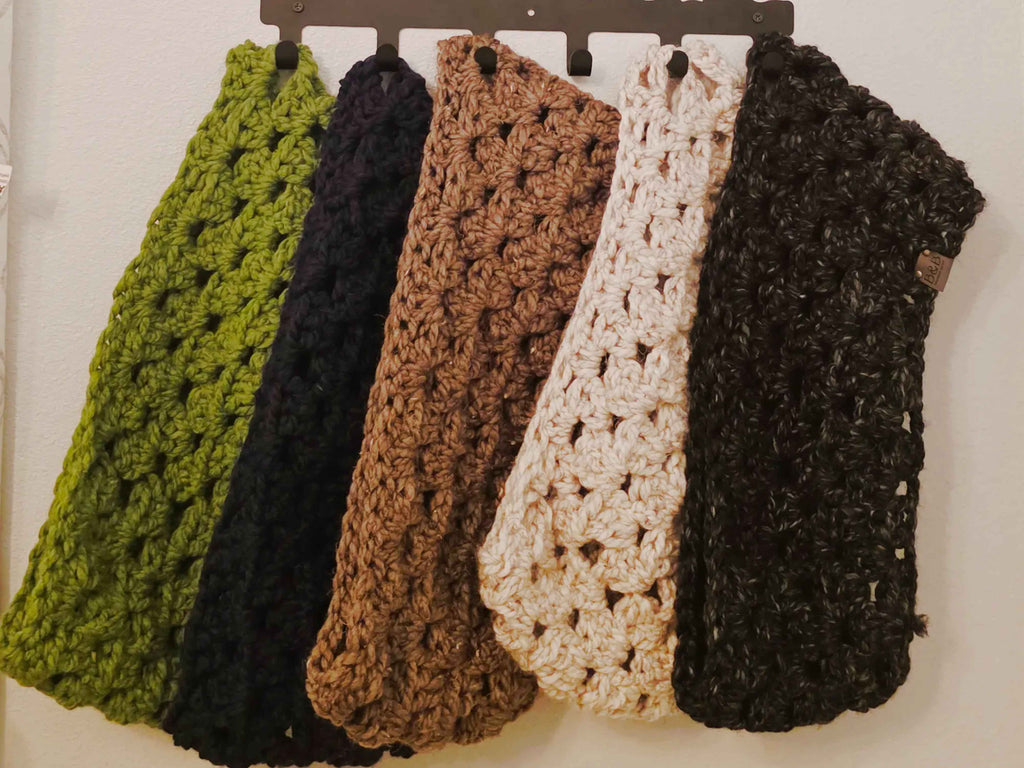 Soft & Snuggly Crochet Cowl - Thick Wool for Winter!