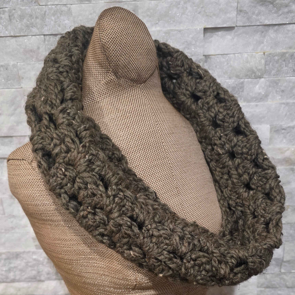 Soft & Snuggly Crochet Cowl - Thick Wool for Winter!