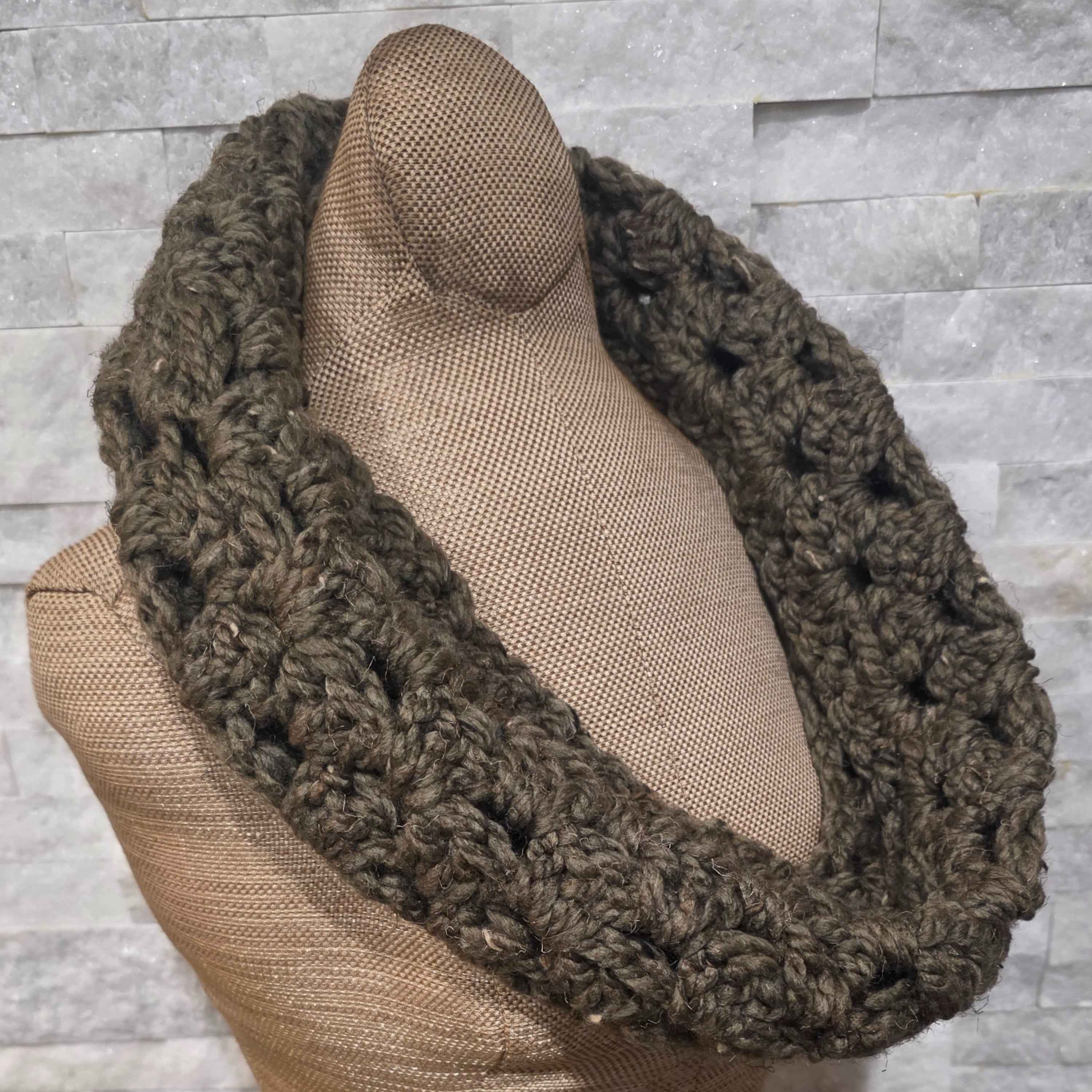Soft & Snuggly Crochet Cowl - Thick Wool for Winter!