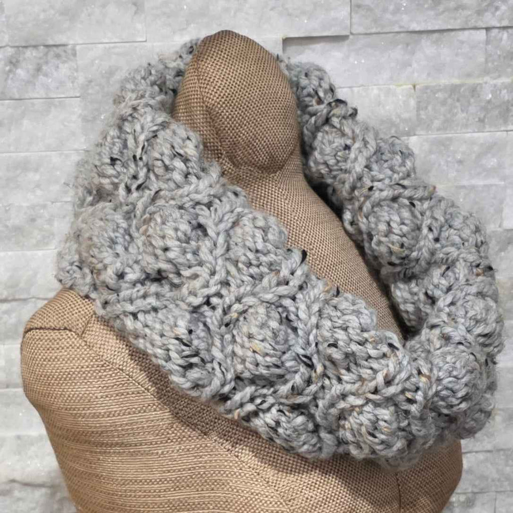 Snug & Thick Crochet Cowl - Stay Warm All Winter
